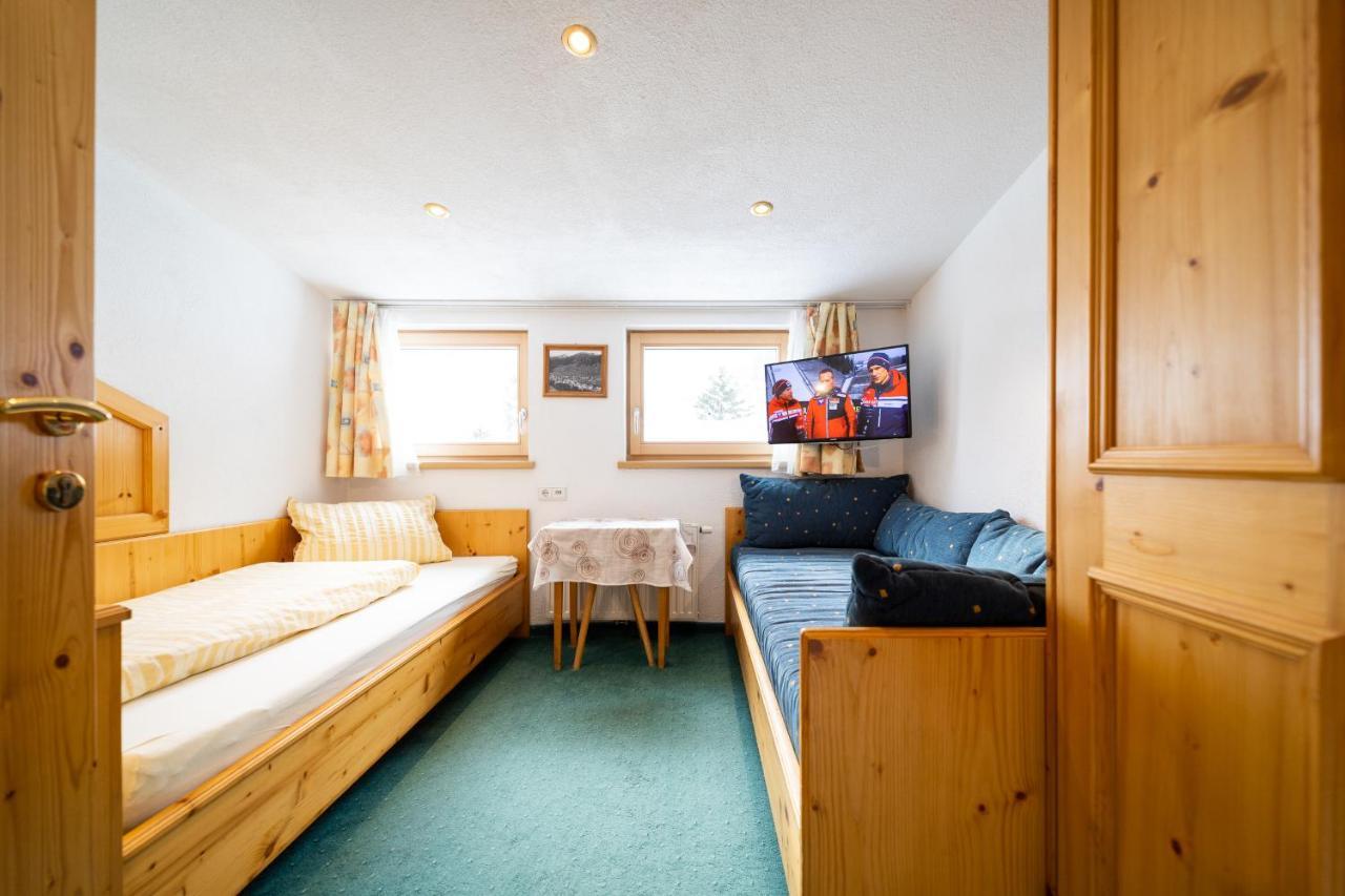 Haus Rosmarie Daire Sankt Anton am Arlberg Dış mekan fotoğraf