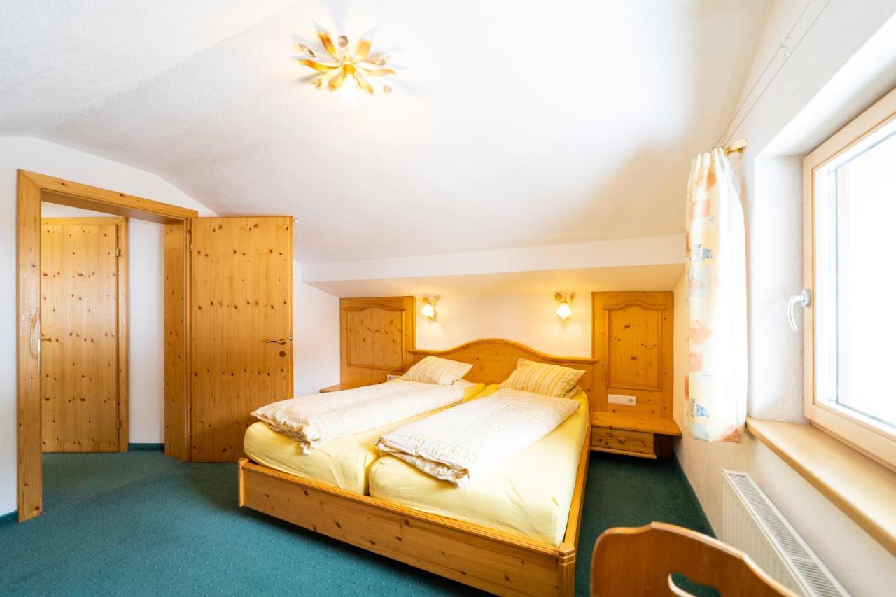 Haus Rosmarie Daire Sankt Anton am Arlberg Dış mekan fotoğraf