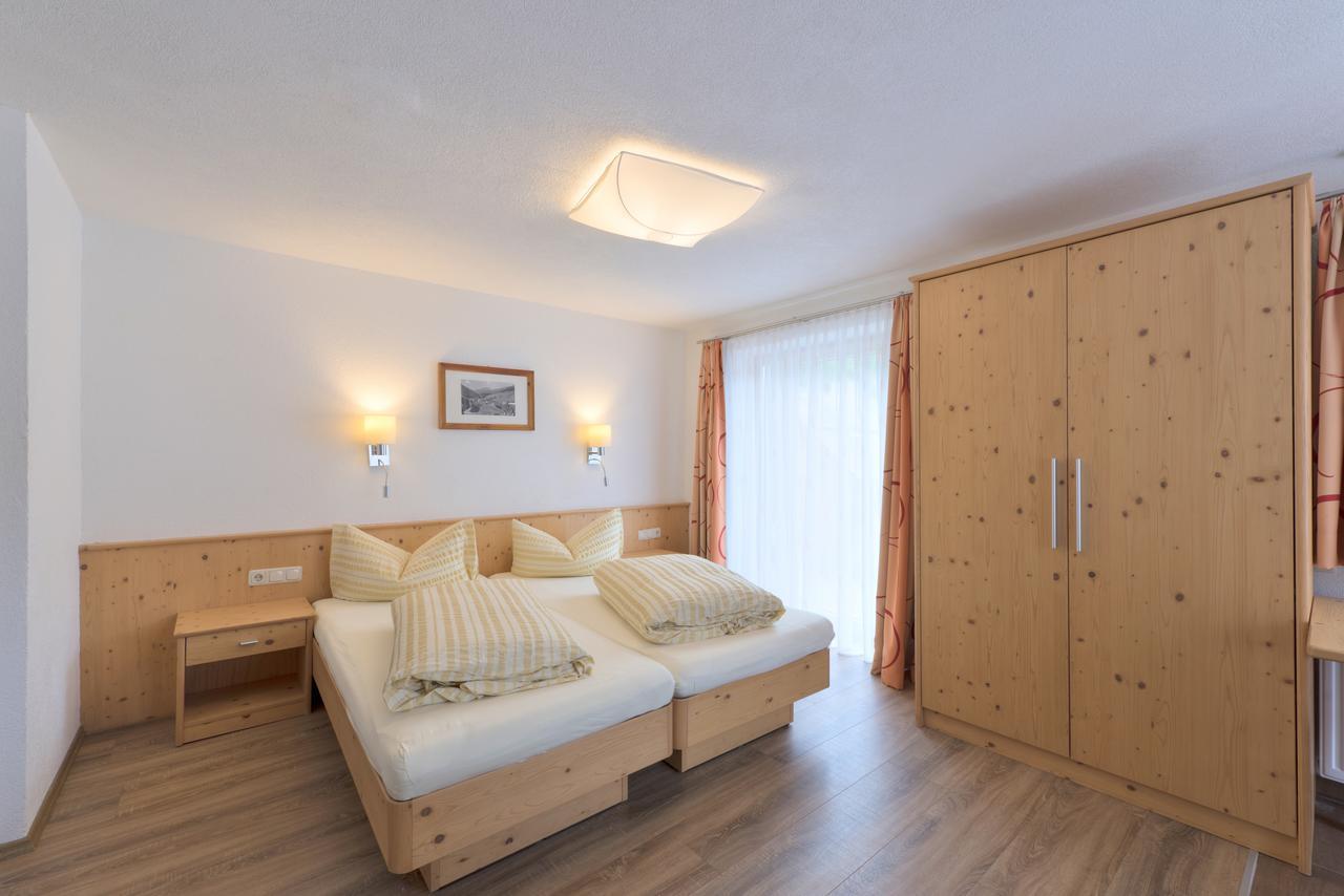 Haus Rosmarie Daire Sankt Anton am Arlberg Dış mekan fotoğraf